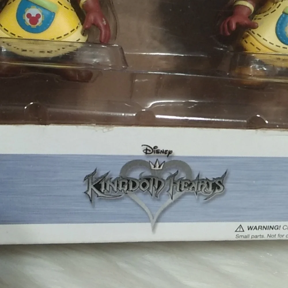 SALE! New POP! Chip And Dale Vinyl Figures 2 Pack - Picture 5 of 14